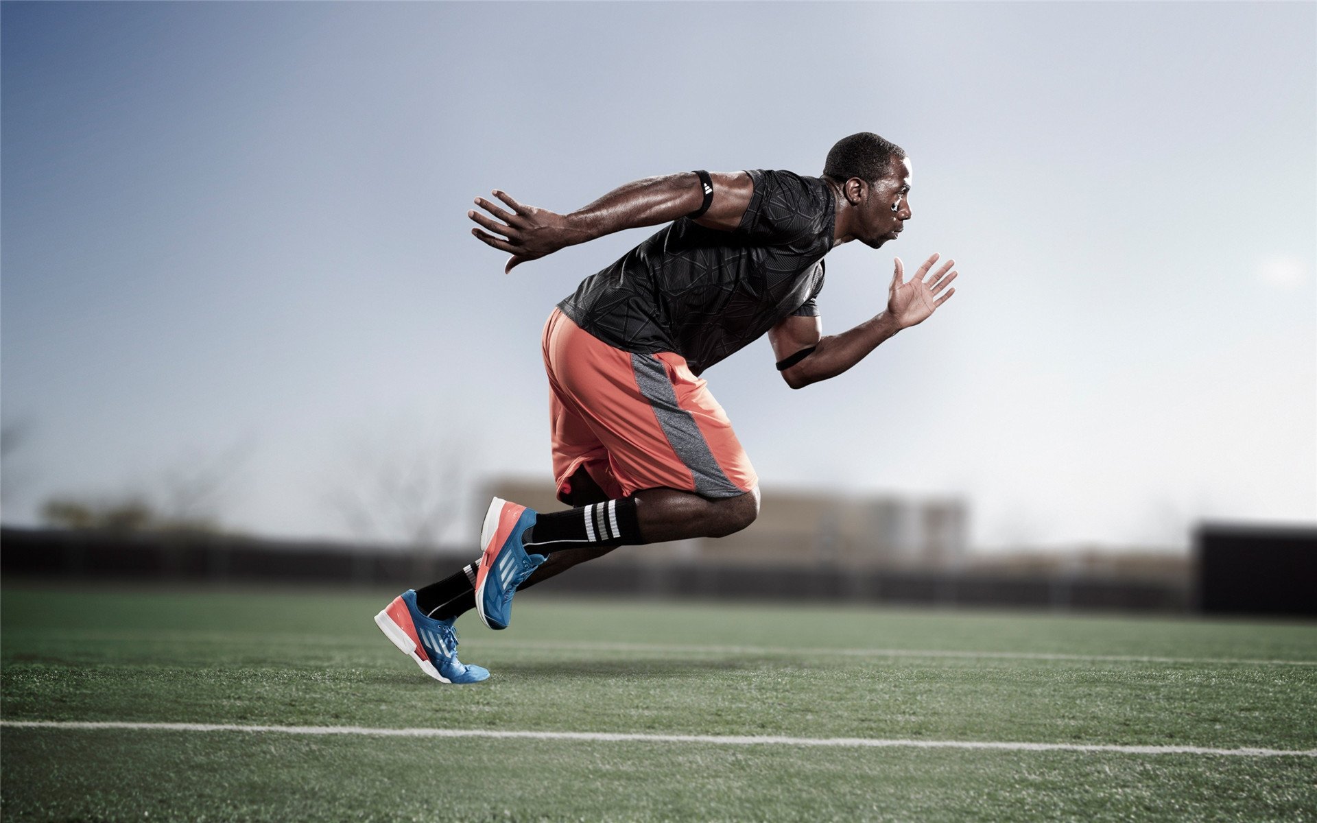 高尔持续为袋鼠队创造得分机会，成为球队新核心，高尔夫袋鼠男装简介